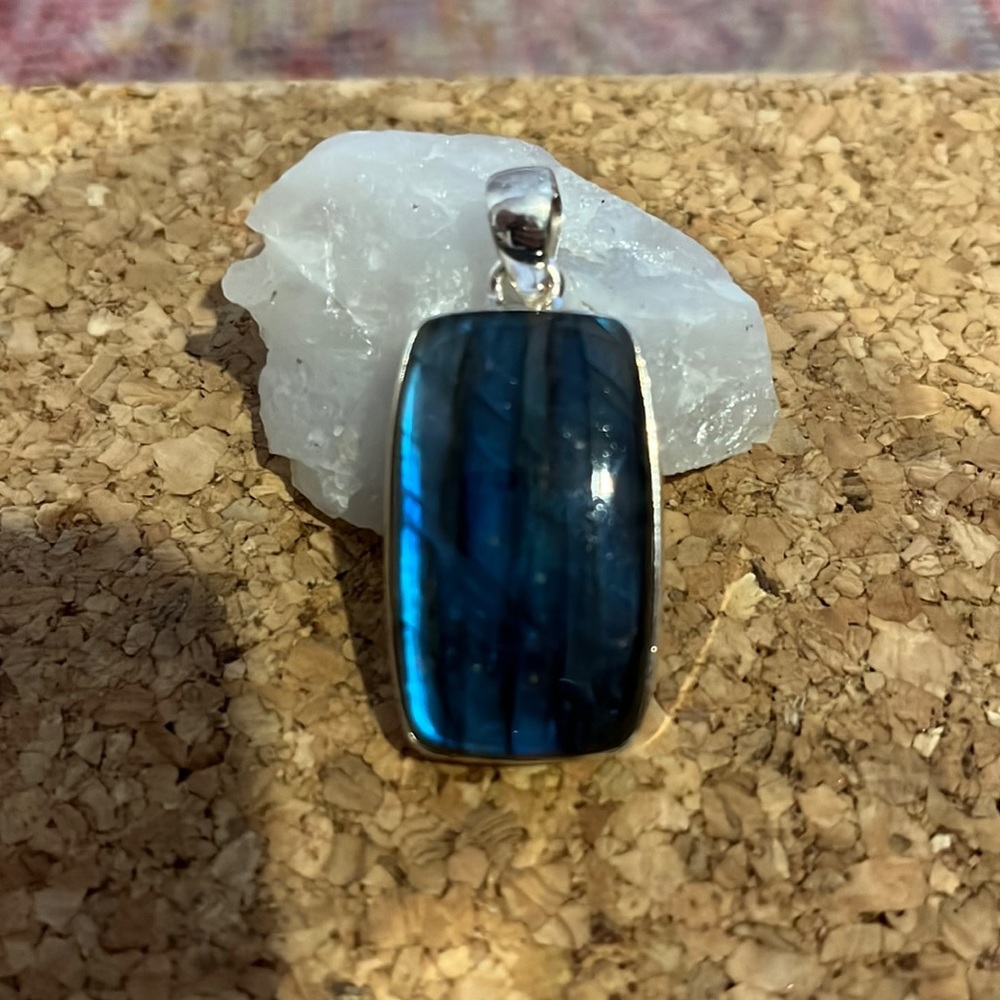 Labradorite stone beautifully set in a sterling silver 925 setting